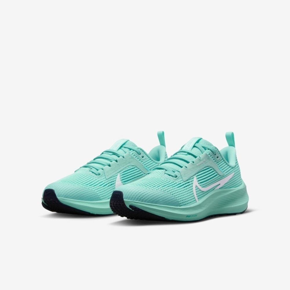 Nike Green and Black Athletic Shoes with Mesh Upper